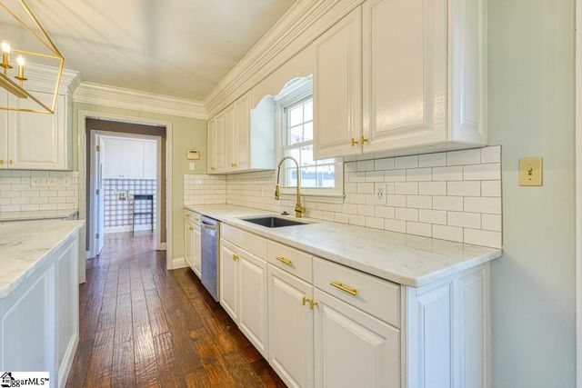 214 Mason Drive, Inman, SC 29349