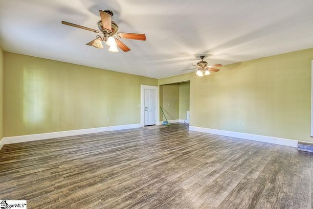 214 Mason Drive, Inman, SC 29349