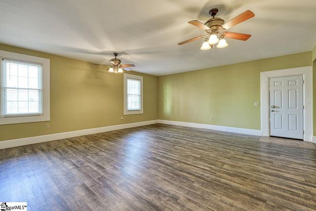 214 Mason Drive, Inman, SC 29349