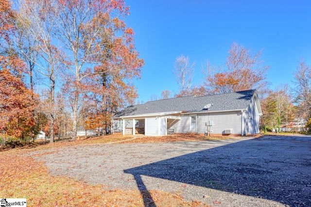 214 Mason Drive, Inman, SC 29349