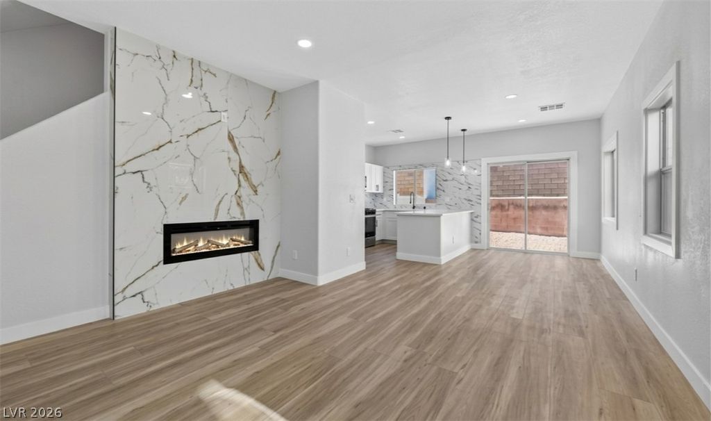 4627 Dealers Choice Way 102, Las Vegas, NV 89122 — exterior