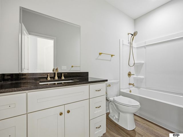 1424 2nd Avenue, Plattsmouth, NE 68048