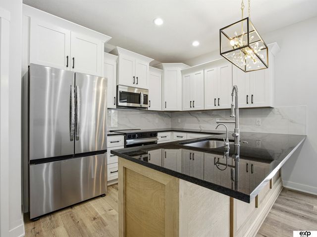 1424 2nd Avenue, Plattsmouth, NE 68048