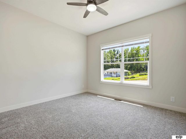 1424 2nd Avenue, Plattsmouth, NE 68048