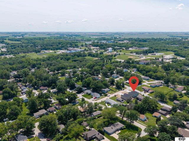 1424 2nd Avenue, Plattsmouth, NE 68048