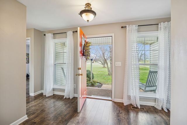 6935 Hoover Mason Ln, Mount Pleasant, TN 38474