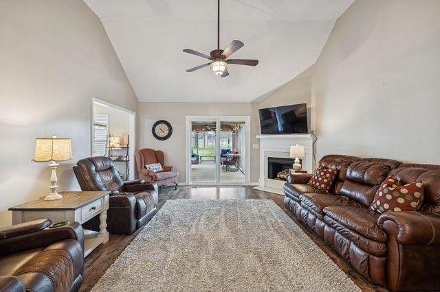 6935 Hoover Mason Ln, Mount Pleasant, TN 38474