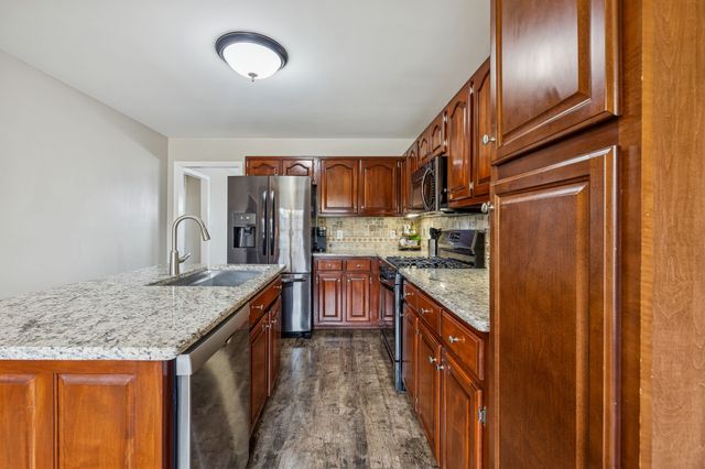 6935 Hoover Mason Ln, Mount Pleasant, TN 38474