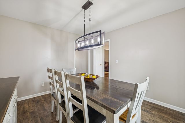 6935 Hoover Mason Ln, Mount Pleasant, TN 38474