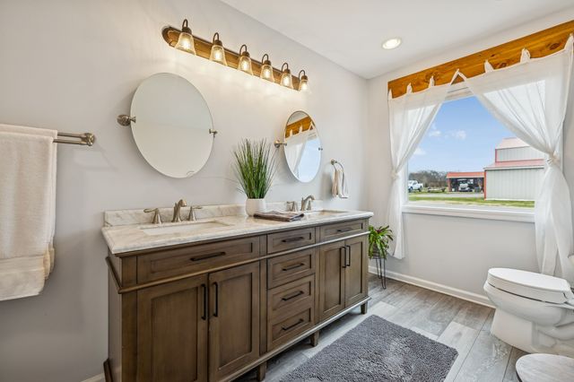 6935 Hoover Mason Ln, Mount Pleasant, TN 38474