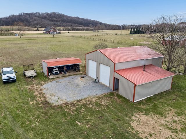 6935 Hoover Mason Ln, Mount Pleasant, TN 38474