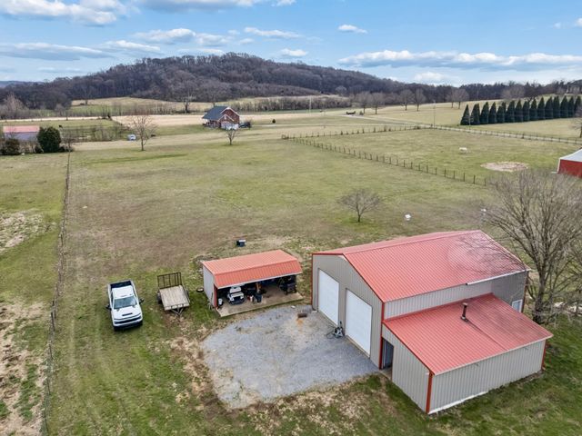 6935 Hoover Mason Ln, Mount Pleasant, TN 38474