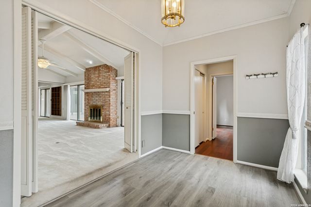 6223 MEADOW GRV, Windcrest, TX 78239