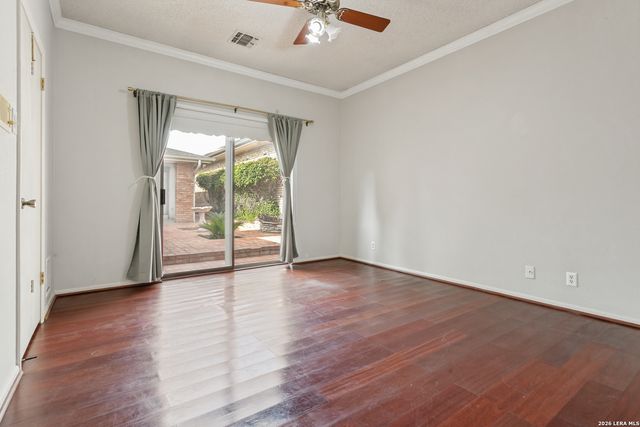 6223 MEADOW GRV, Windcrest, TX 78239