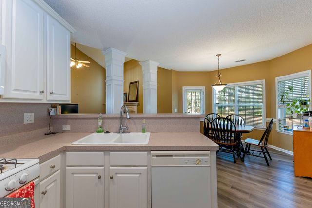 300 Pilgrim Way, Fayetteville, GA 30214