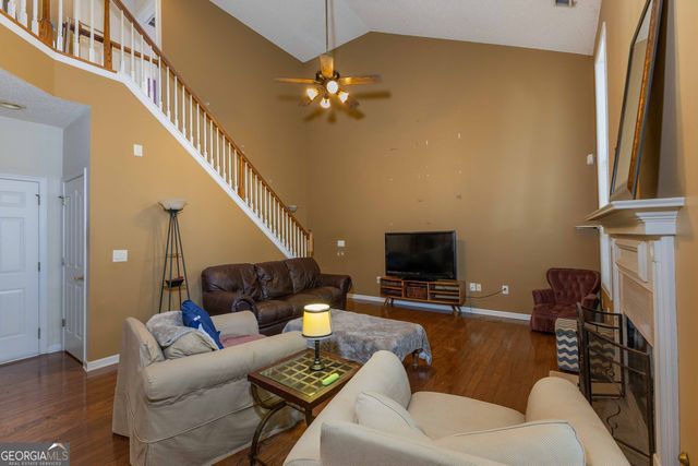 300 Pilgrim Way, Fayetteville, GA 30214