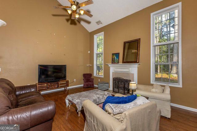 300 Pilgrim Way, Fayetteville, GA 30214