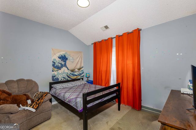 300 Pilgrim Way, Fayetteville, GA 30214