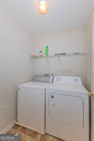 300 Pilgrim Way, Fayetteville, GA 30214