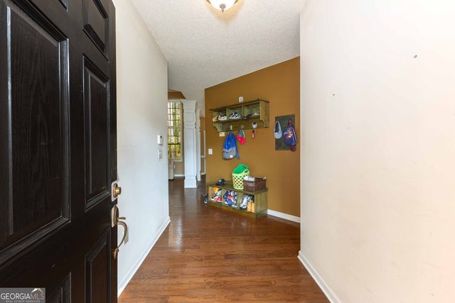 300 Pilgrim Way, Fayetteville, GA 30214