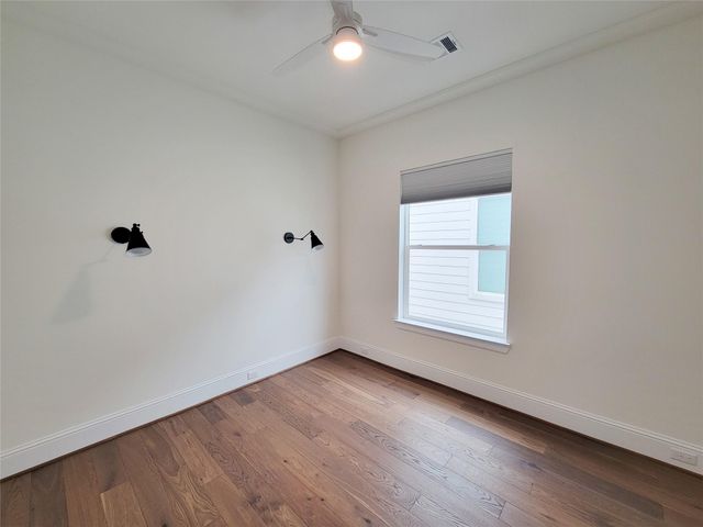 533 W 27th, Houston, TX 77008