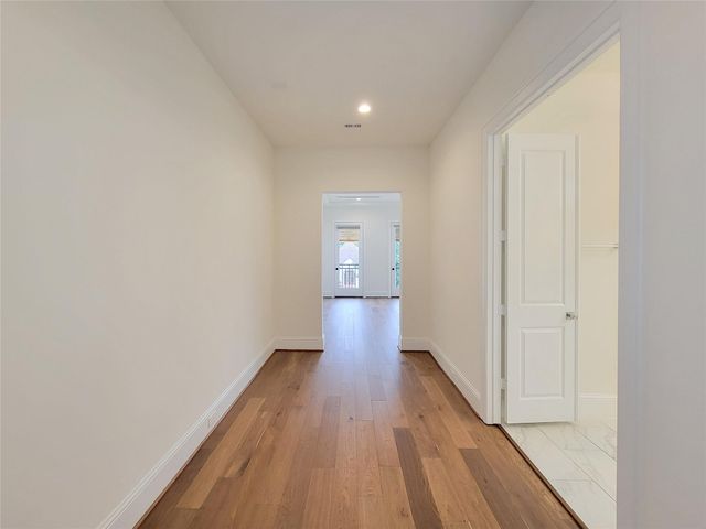 533 W 27th, Houston, TX 77008