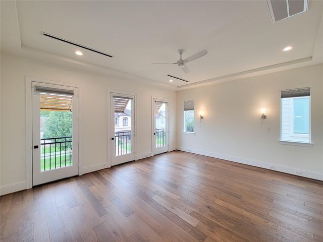533 W 27th, Houston, TX 77008