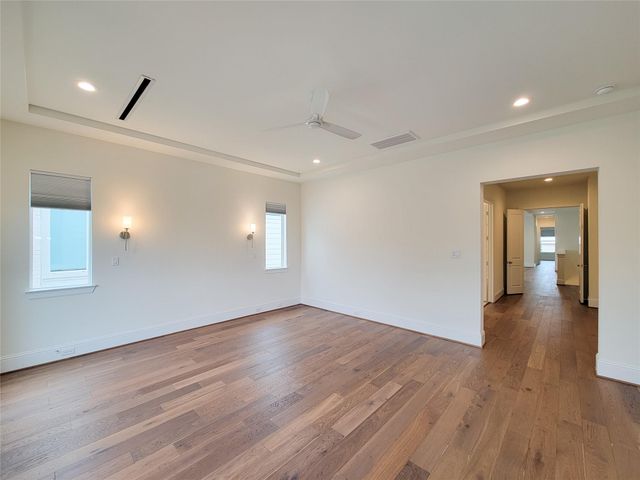 533 W 27th, Houston, TX 77008