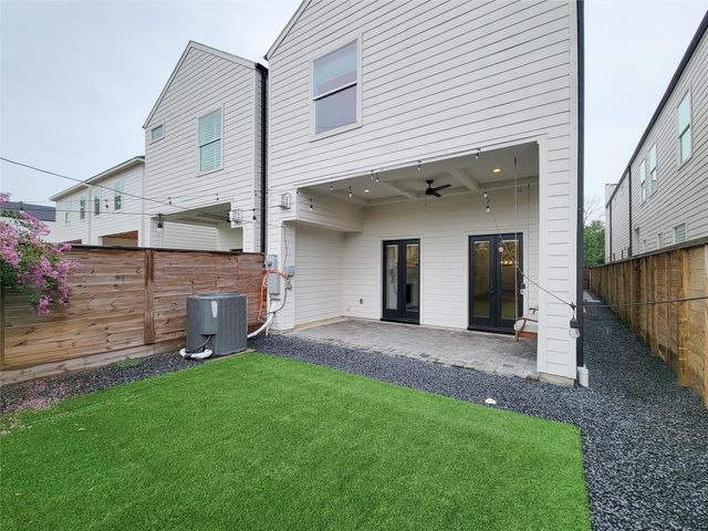 533 W 27th, Houston, TX 77008