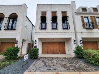 533 W 27th, Houston, TX 77008
