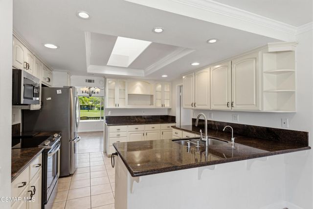 17236 Village 17, Camarillo, CA 93012