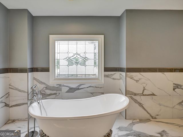 5521 Joeclay Drive, Stone Mountain, GA 30084