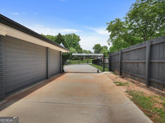 5521 Joeclay Drive, Stone Mountain, GA 30084