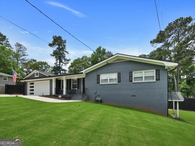 5521 Joeclay Drive, Stone Mountain, GA 30084