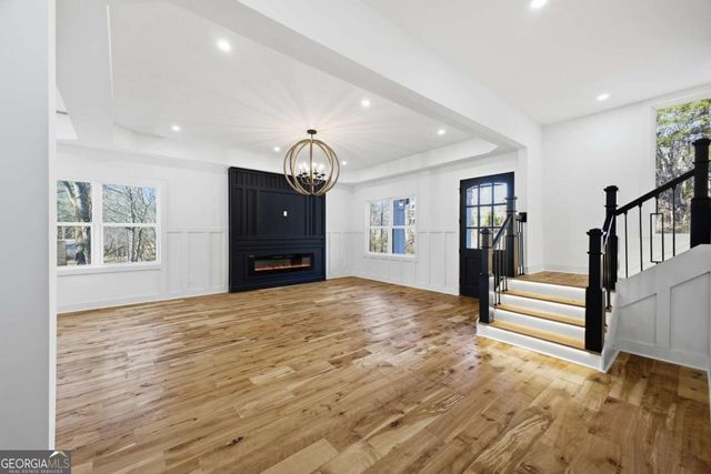 6465 Yacht Club Road, Flowery Branch, GA 30542