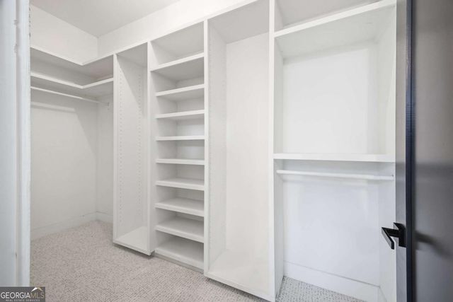 6465 Yacht Club Road, Flowery Branch, GA 30542