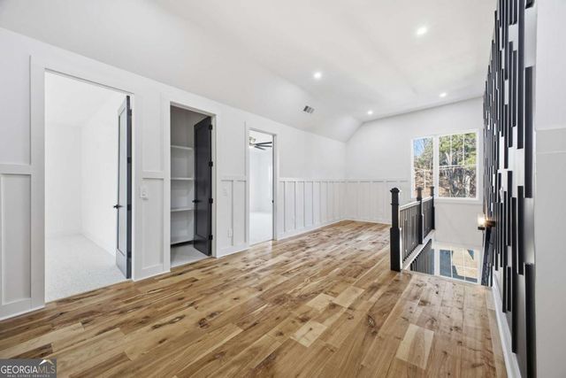 6465 Yacht Club Road, Flowery Branch, GA 30542