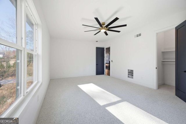 6465 Yacht Club Road, Flowery Branch, GA 30542