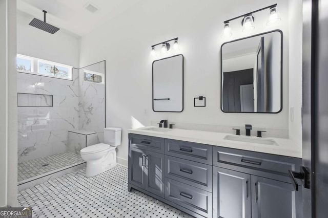 6465 Yacht Club Road, Flowery Branch, GA 30542