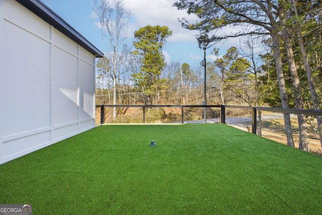 6465 Yacht Club Road, Flowery Branch, GA 30542