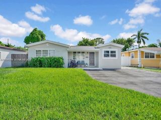 6930 SW 12th Street, Pembroke Pines, FL 33023
