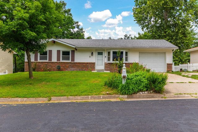7 E ALHAMBRA DR, Columbia, MO 65203