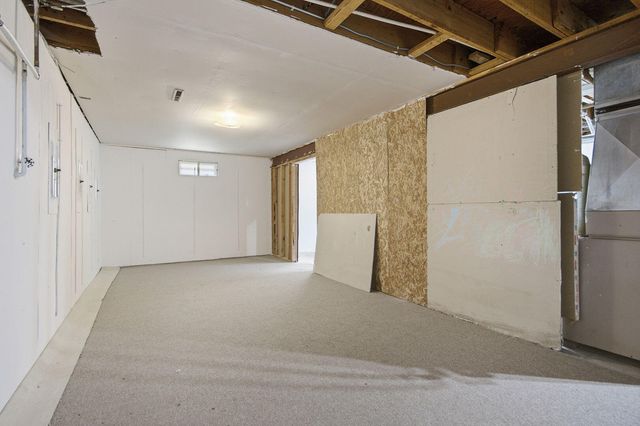 7 E ALHAMBRA DR, Columbia, MO 65203