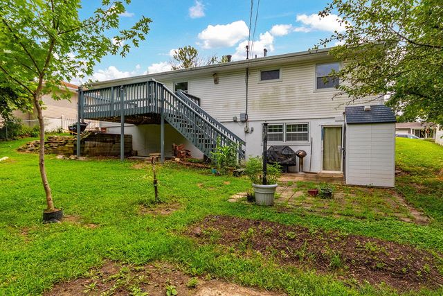 7 E ALHAMBRA DR, Columbia, MO 65203