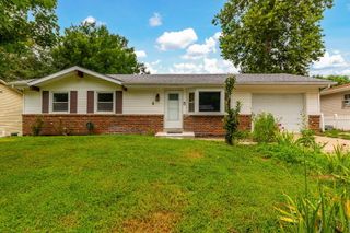 7 E ALHAMBRA DR, Columbia, MO 65203