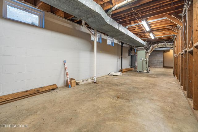 103 Ditman Lane, Oak Ridge, TN 37830