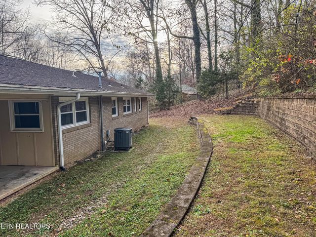 103 Ditman Lane, Oak Ridge, TN 37830