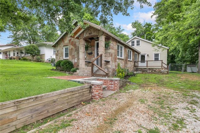 1101 N Maple Street, Harrison, AR 72601