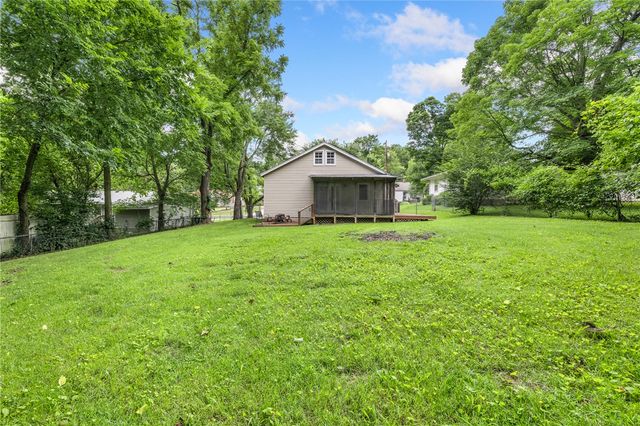 1101 N Maple Street, Harrison, AR 72601