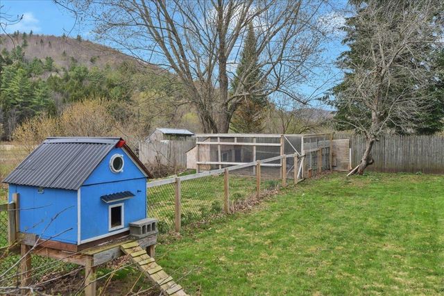 4804 Main Road, Huntington, VT 05462